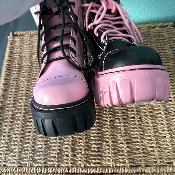 Dolls Kill Current Mood Devil Games Mismatched Combat Boots 5 preowned - Picture 7 of 16